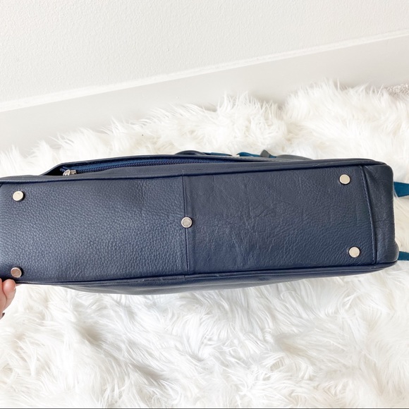 🧤SOLD🧤Barneys New York Leather Navy Blue Briefca - Picture 7 of 8